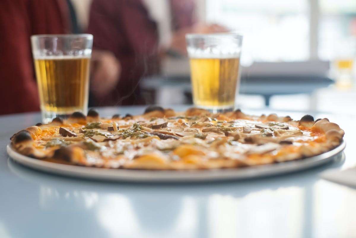 _2023-05-16_16_22_pizza and beer.jpeg